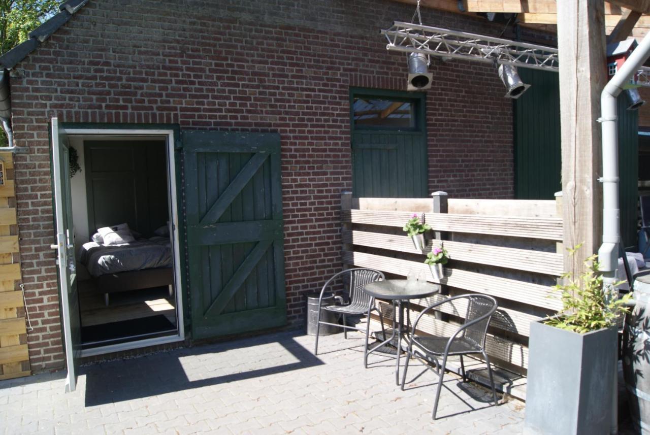 Eve Niets Hoeve